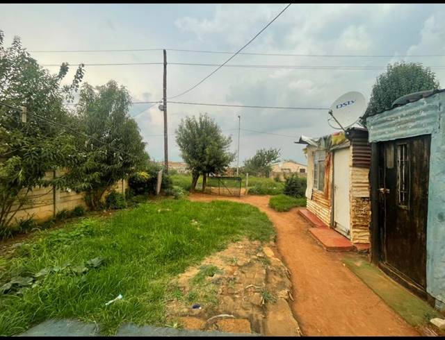 LAND FOR SALE IN KANANA PARK
